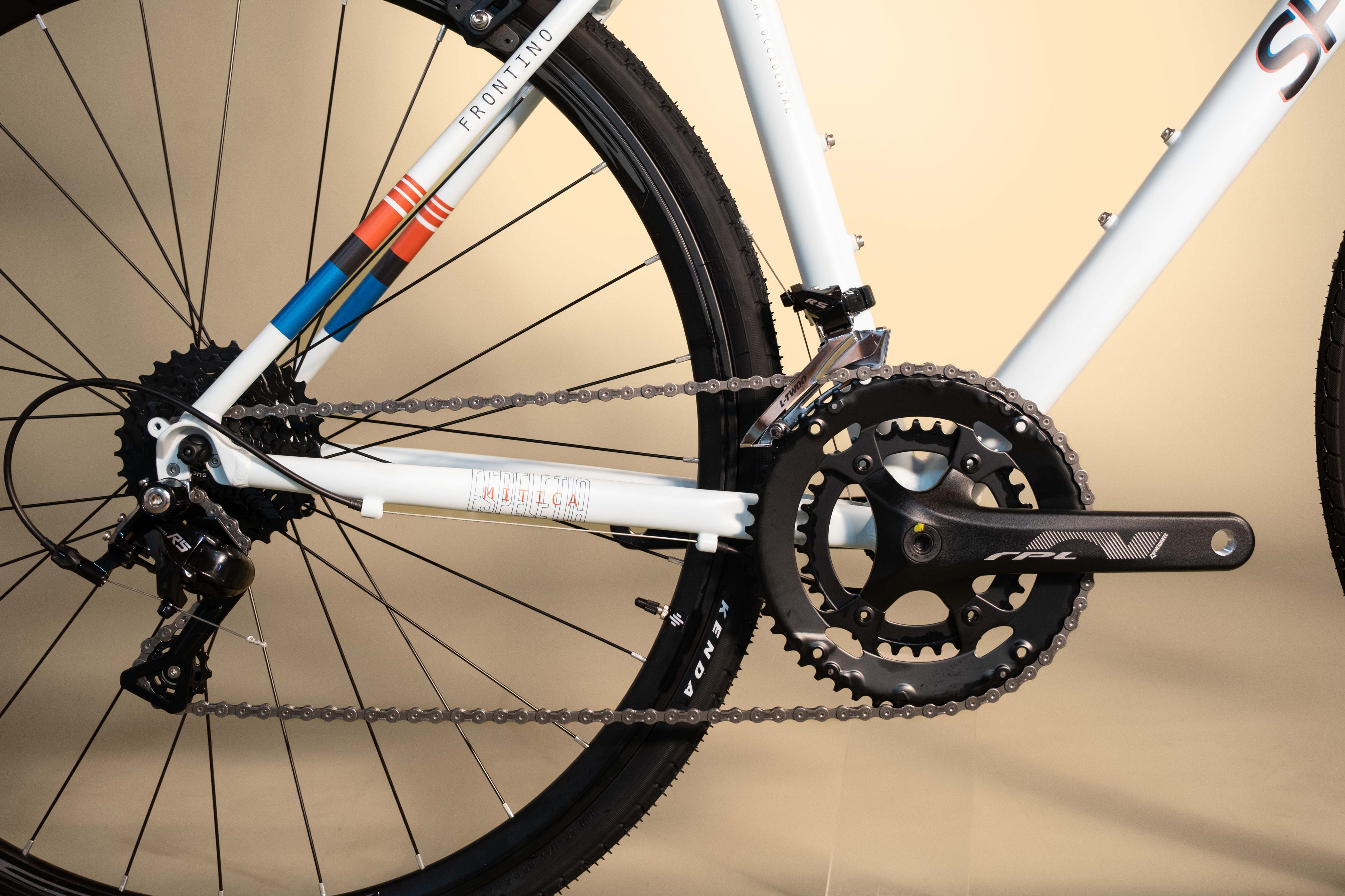 Bicicleta de ruta en aluminio MÍTICA FRONTINO freno de herradura 9 velocidades