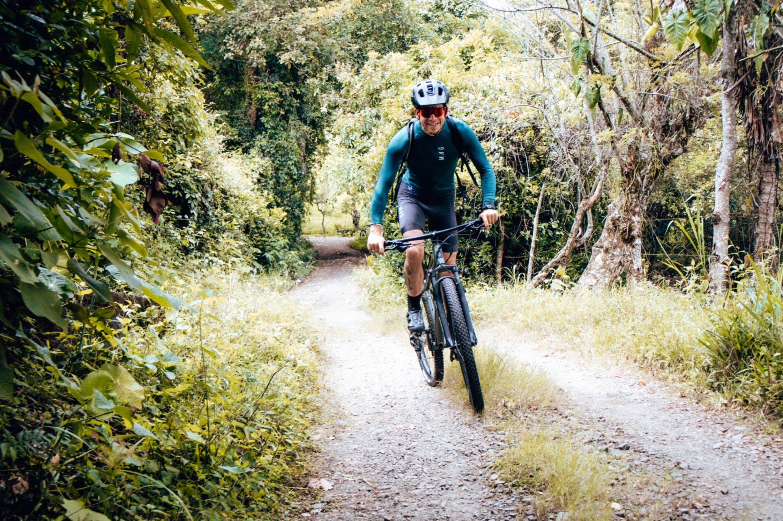 Bicicleta de MTB en aluminio GAIA BAUDÓ Grupo Shimano Deore NS 12 velocidades