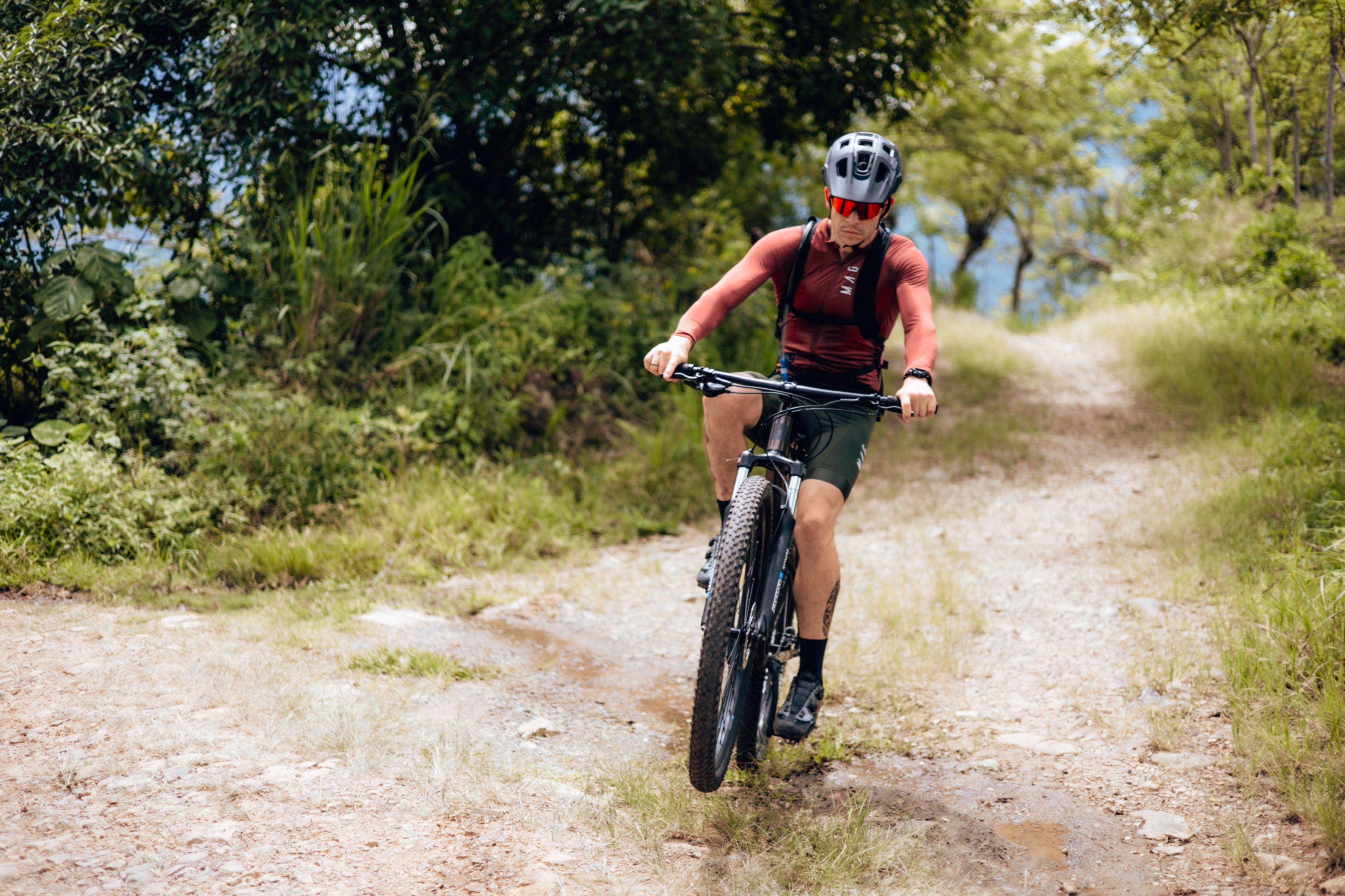 Bicicleta de MTB en aluminio GAIA PERIJÁ Grupo Shimano Deore NS 12 velocidades