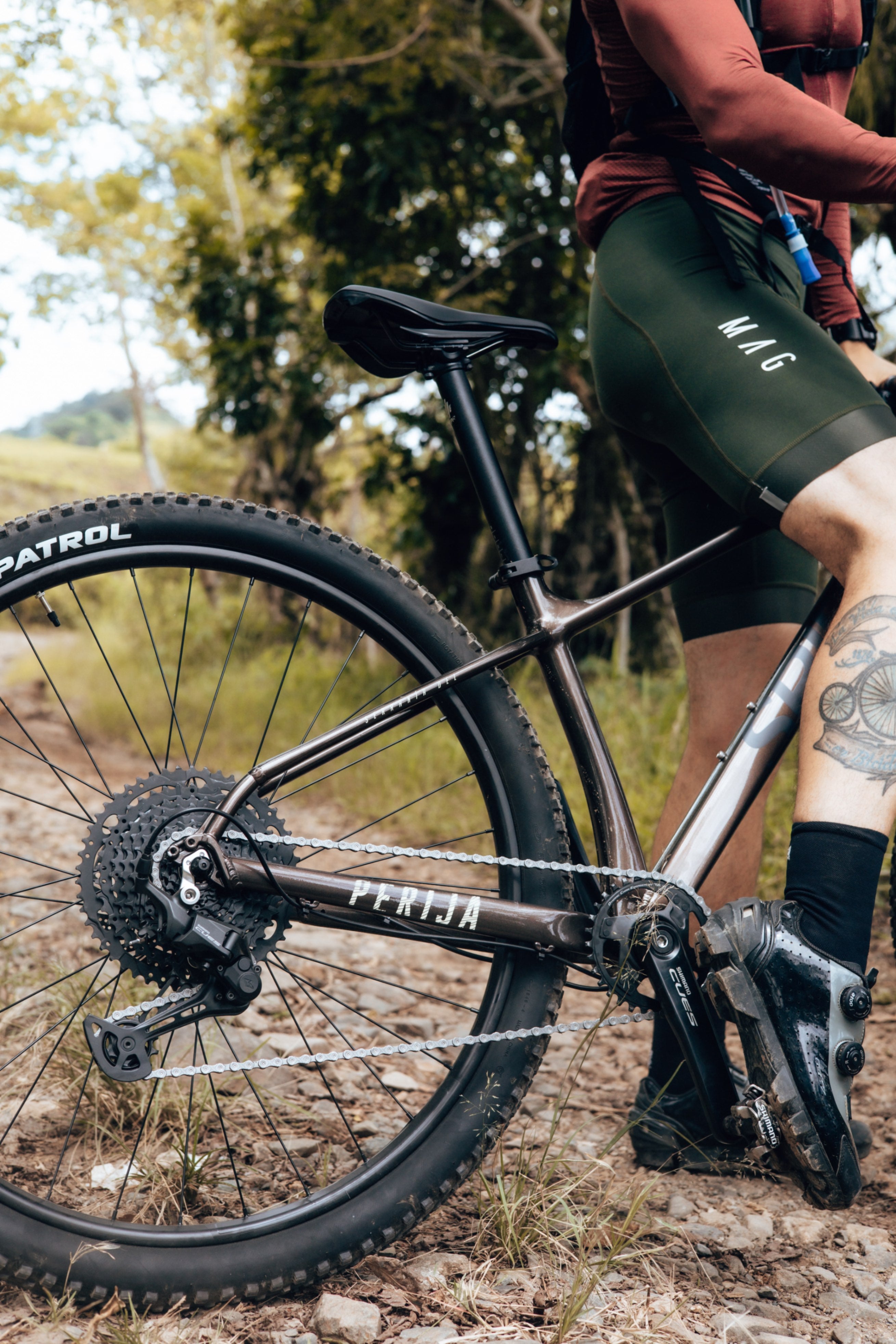 Bicicleta de MTB en aluminio GAIA PERIJÁ Grupo Shimano Deore NS 12 velocidades