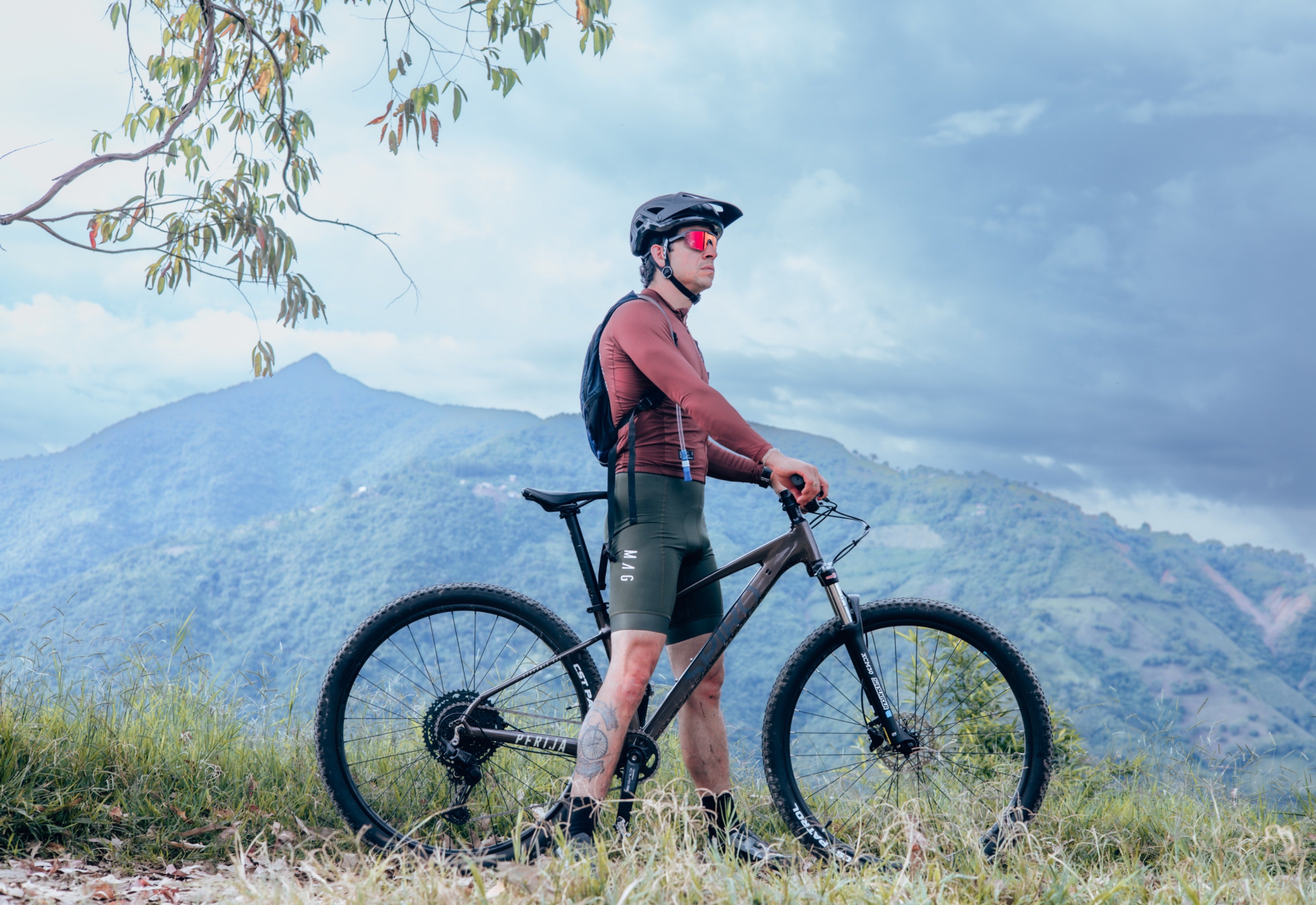 Bicicleta de MTB en aluminio GAIA PERIJÁ Grupo Shimano Deore NS 12 velocidades