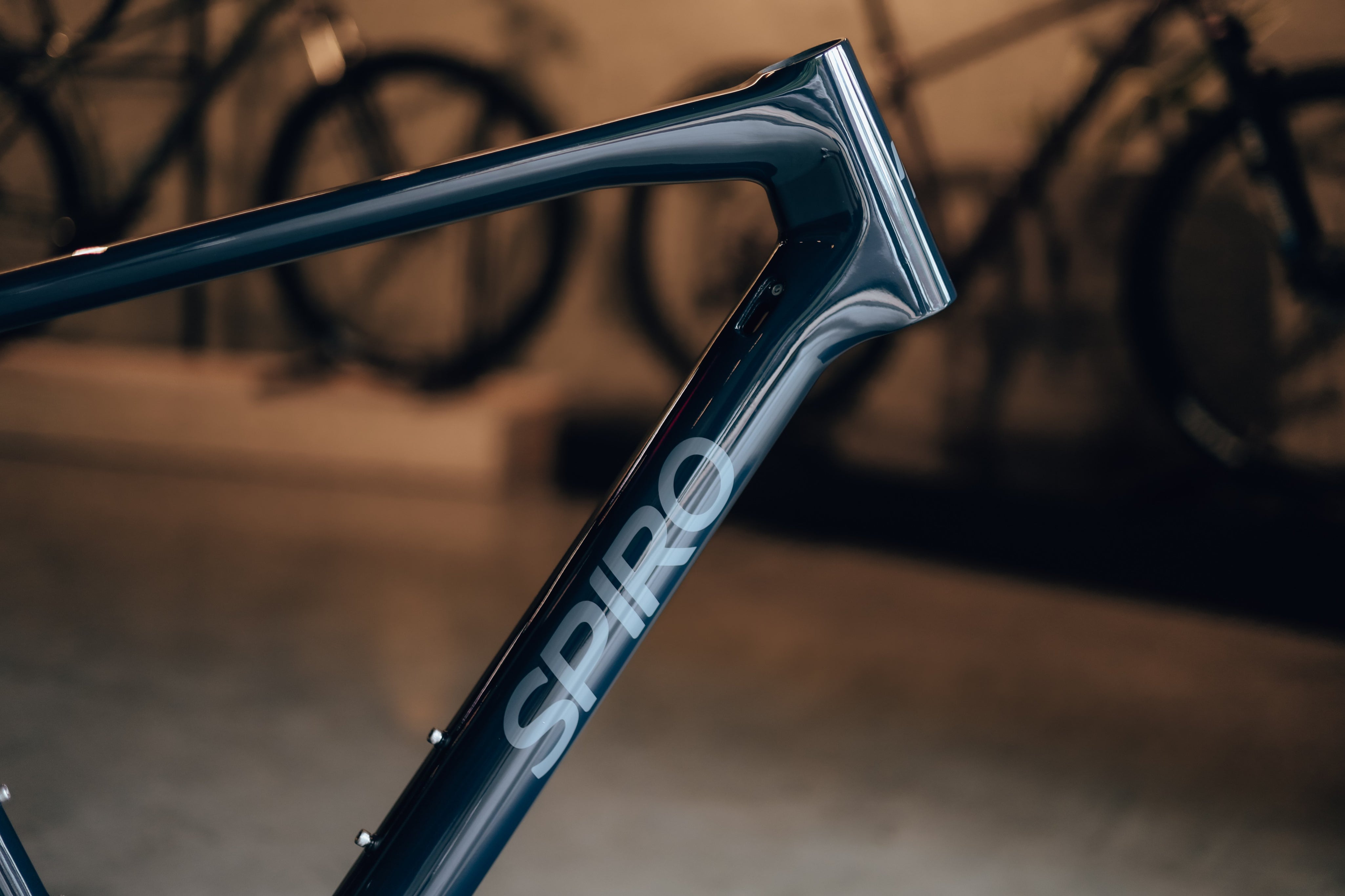 Marco de ruta LEGEND en carbono SIN TENEDOR talla M