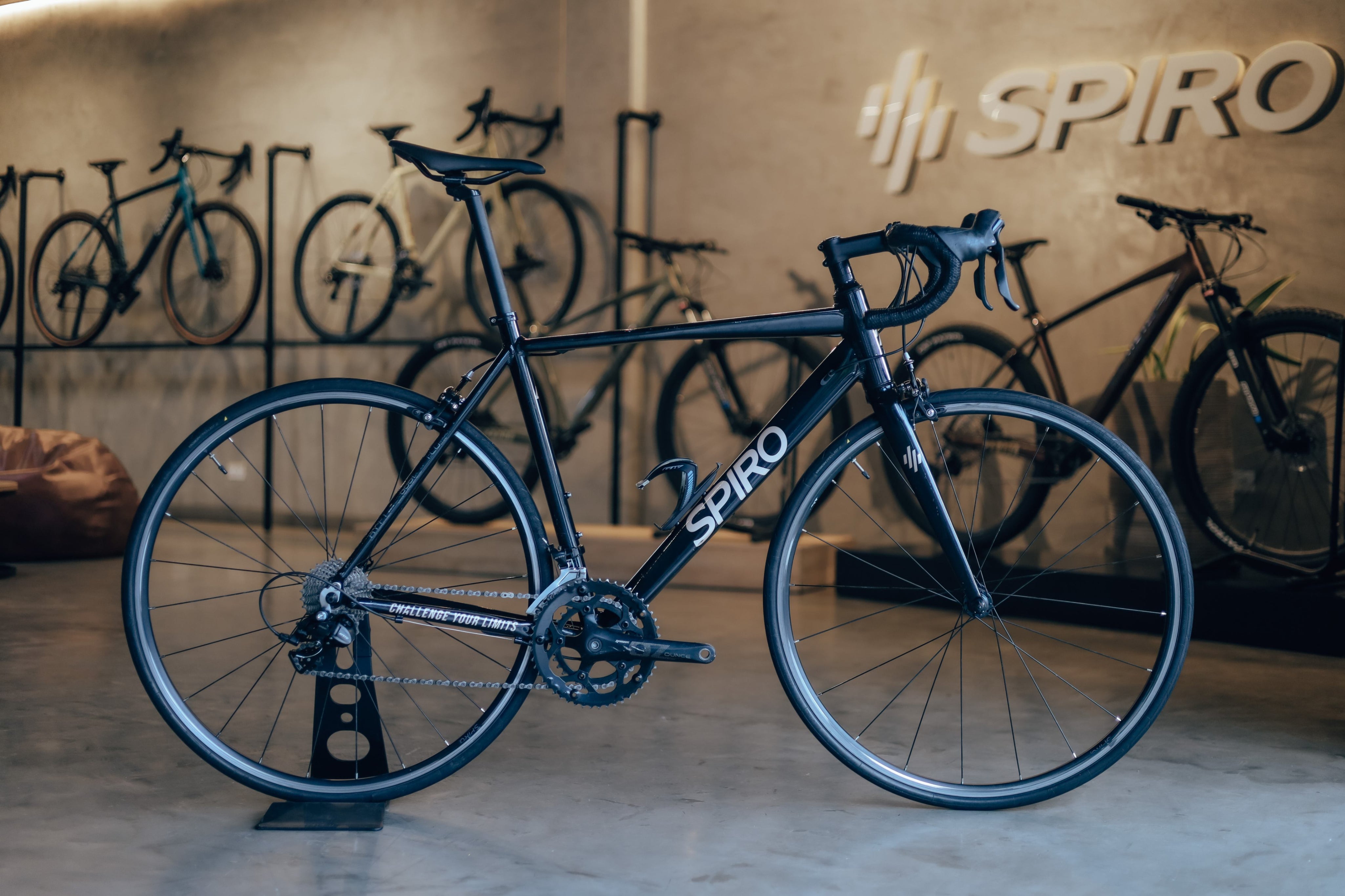 Bicicleta de ruta SPIRO MÍTICA en aluminio talla L - USADA