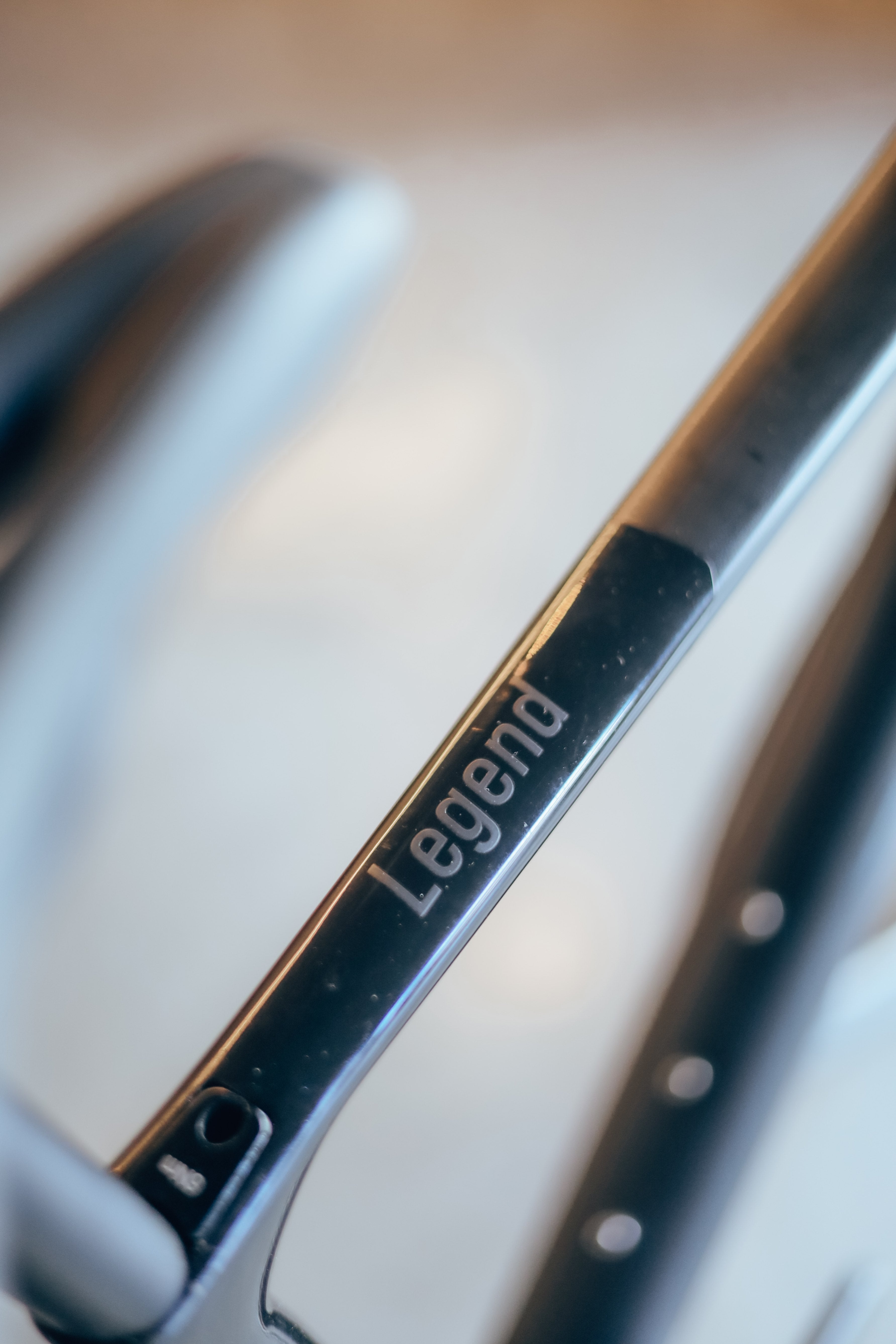 Bicicleta de ruta LEGEND en carbono talla M