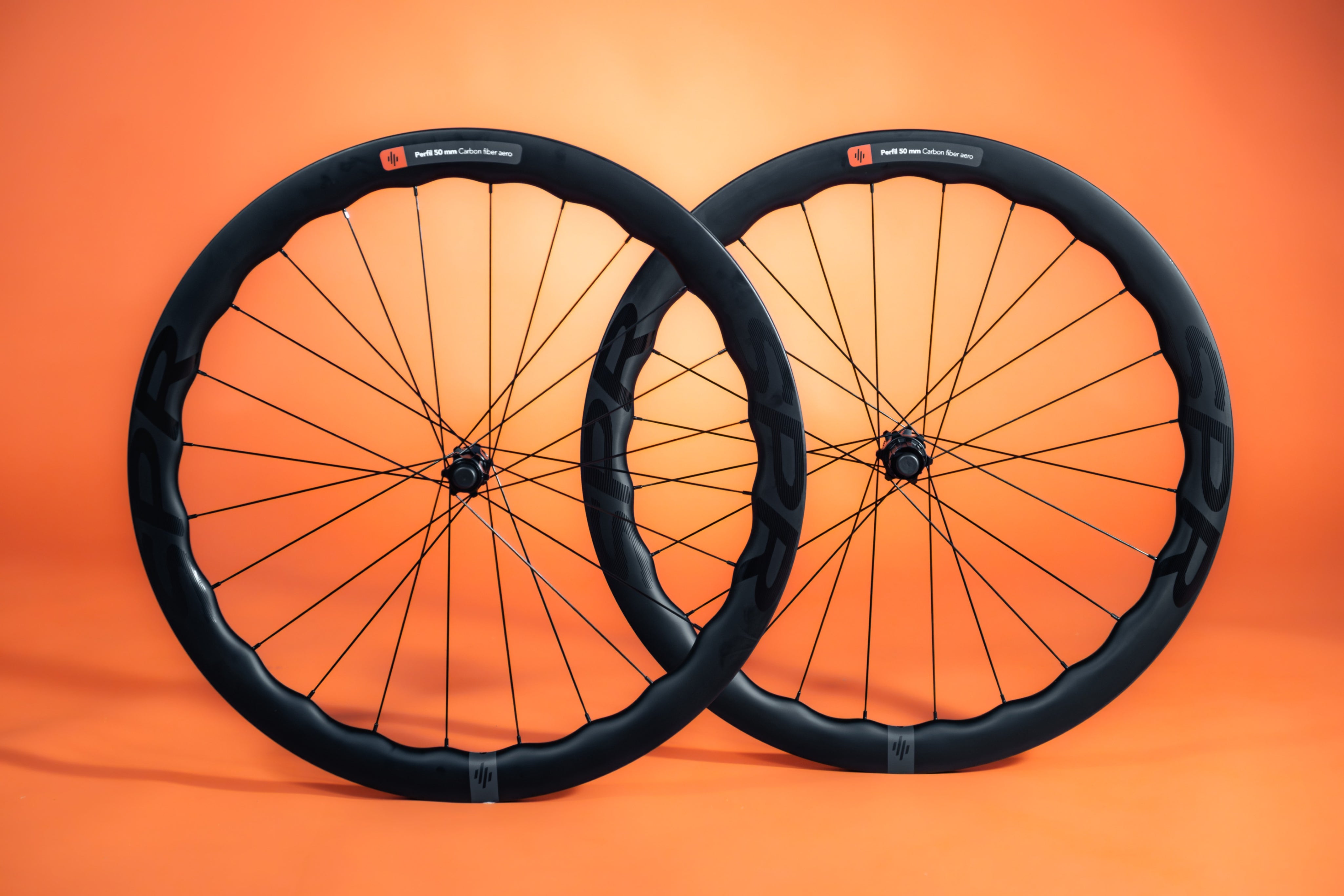 Ruedas en carbono perfil 50mm onduladas